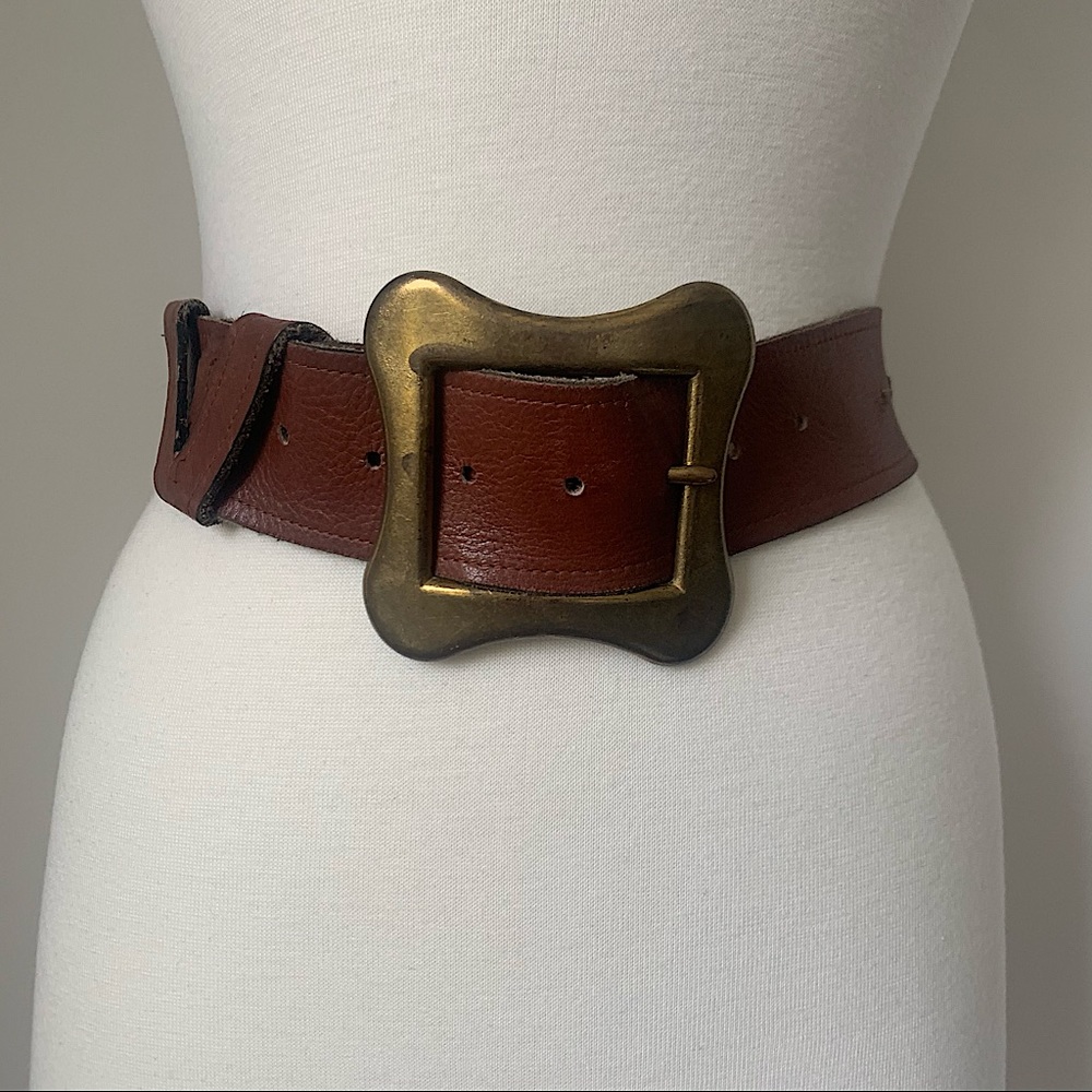 Vintage brown leather belt